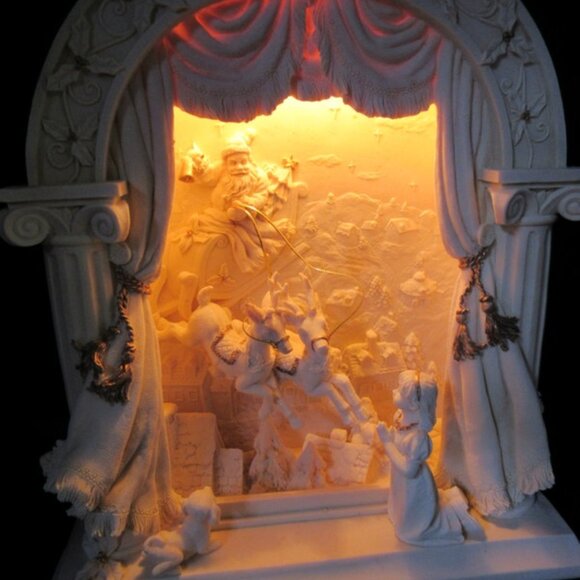 Vintage Casa Elite Christmas Diorama. 12x10x5 inches. White. - Picture 10 of 13